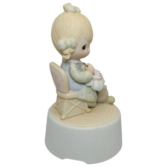 Vintage Precious Moments E-7182 Mother Sew Dear 1981 Music Box Light Up My Life - Picture 2 of 7